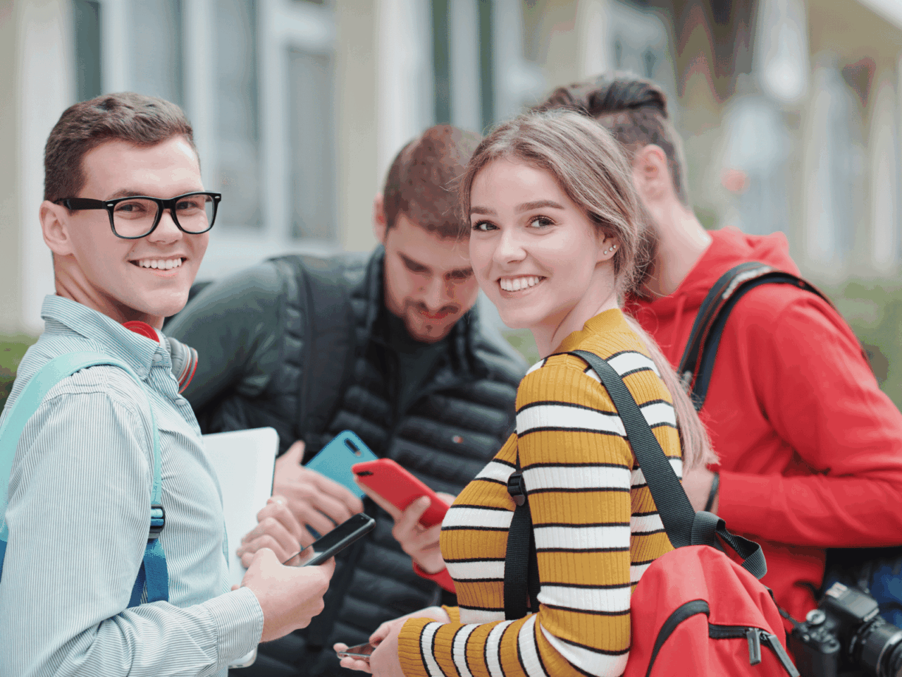 https://studyabroader.com/wp-content/uploads/2025/07/1-1280x960.png