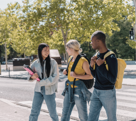 https://studyabroader.com/wp-content/uploads/2025/07/10-1.png