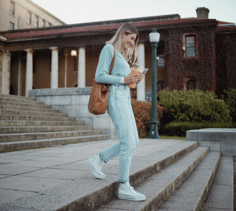 https://studyabroader.com/wp-content/uploads/2025/07/6-1.png